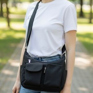 EUC Baggallini Everywhere Black Crossbody Bag with Adjustable Strap